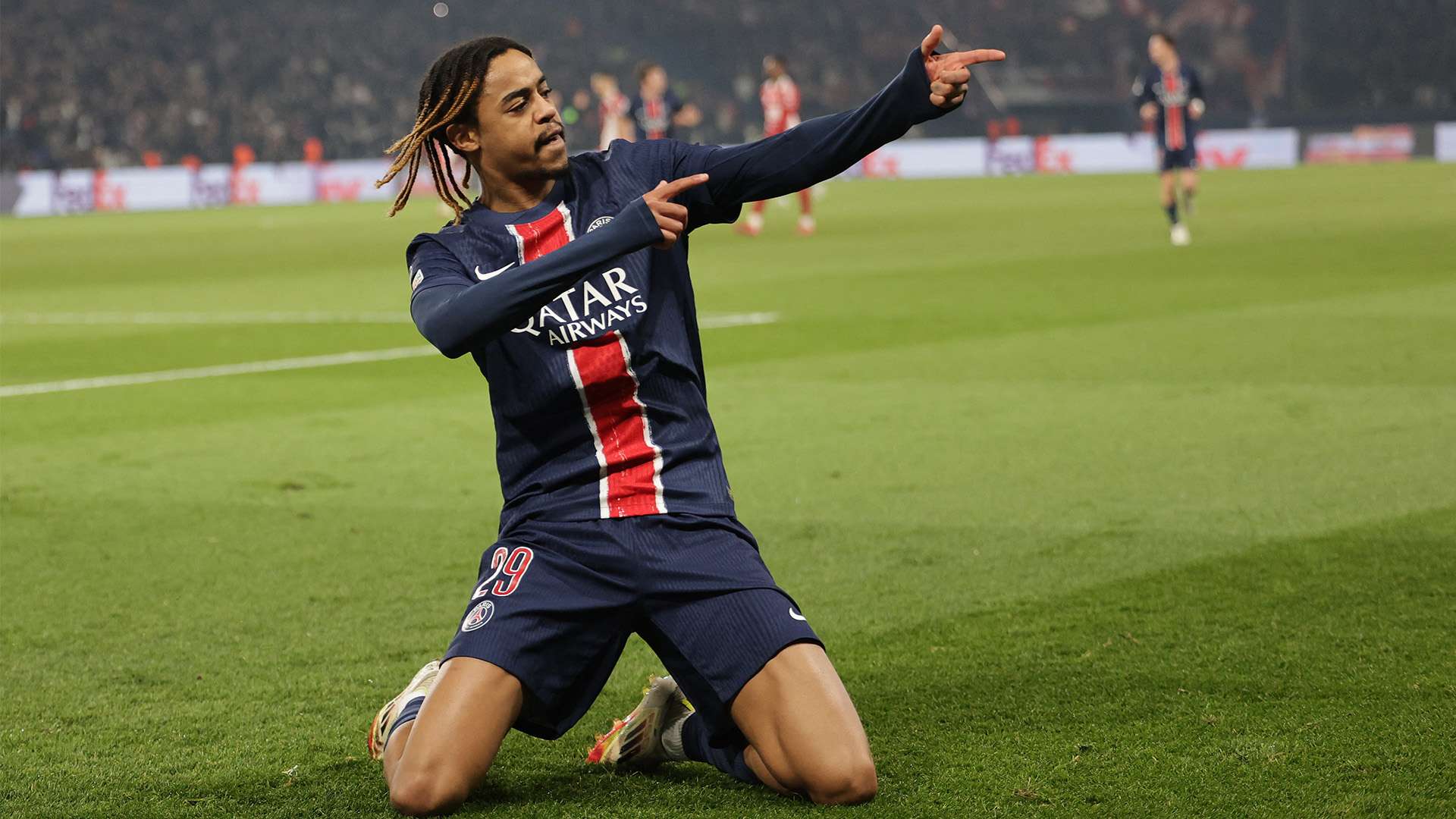 型选手时依 型选手时依